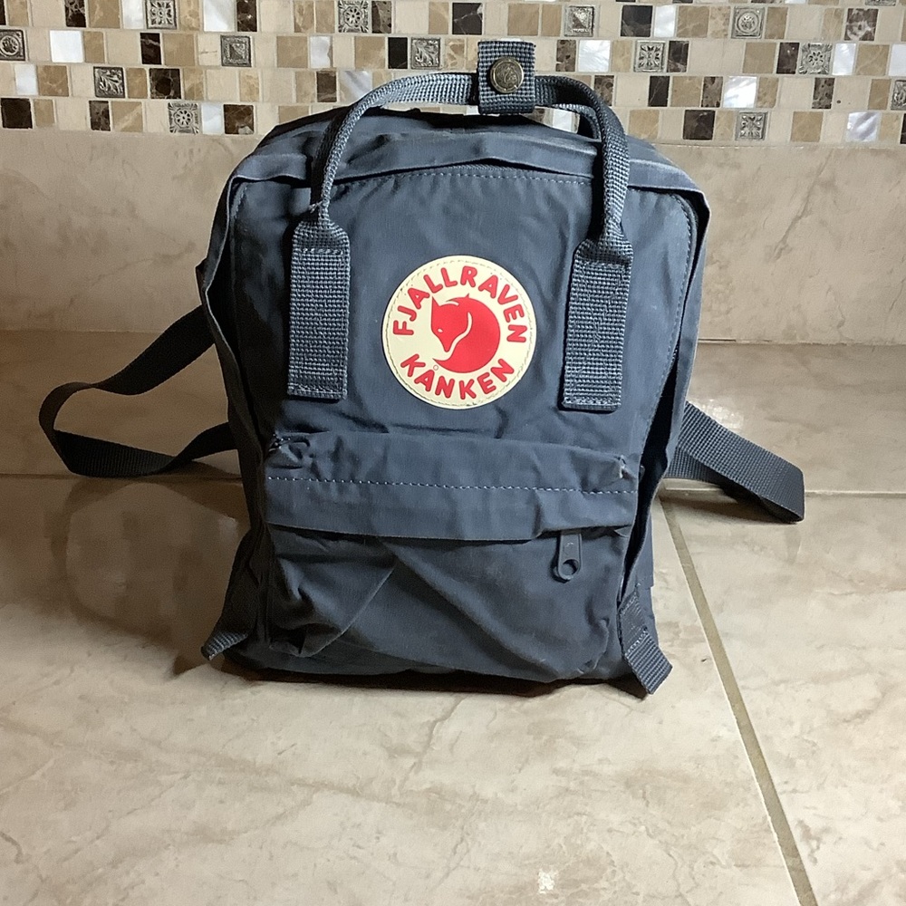 Fjallraven kanken gray backpack